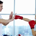 Lee más sobre el artículo ¿Es el jiu-jitsu más eficaz que el kickboxing?